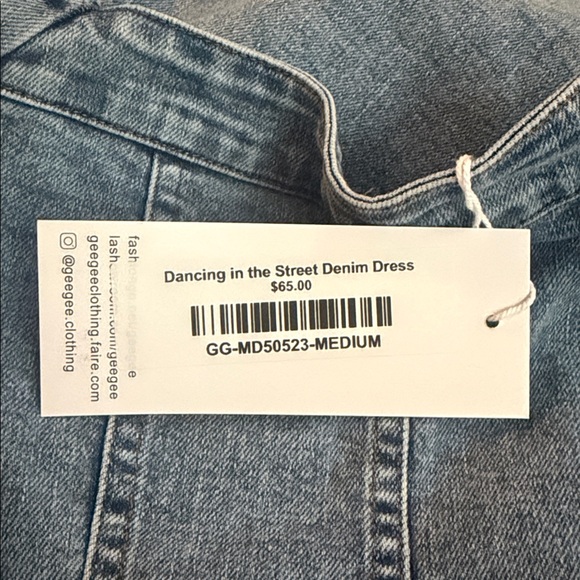 Denim Puff Sleeve Dress The fabric stretches a little. - Picture 3 of 9